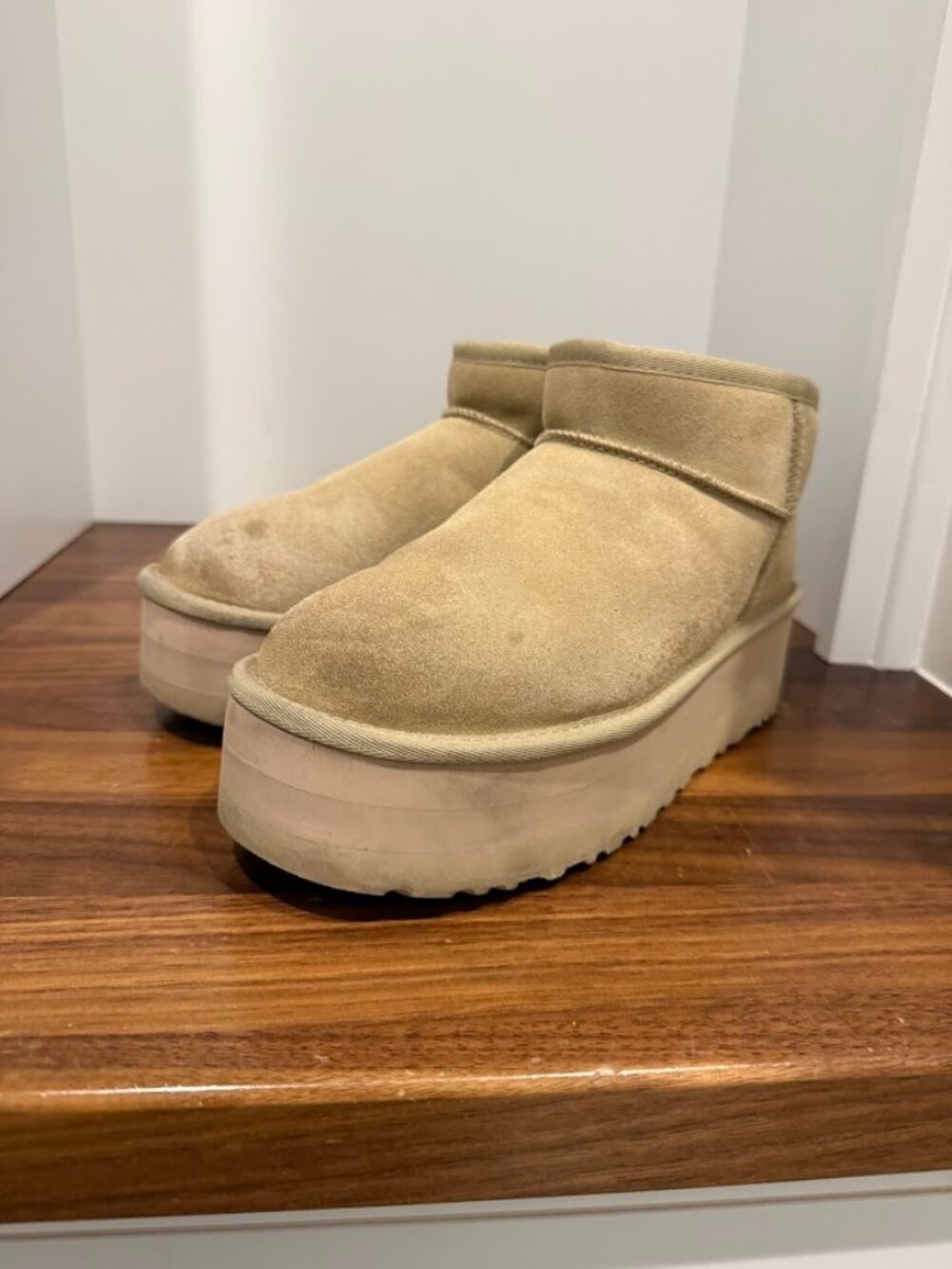 UGG Classic Ultra Mini Platform | Mustard Seed | Size 8